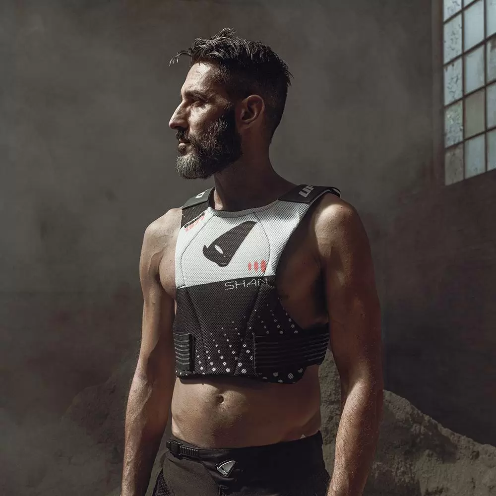 UFO Shan Chest Protector - Black 5 UFO Shan Chest Protector - Black - Image 3